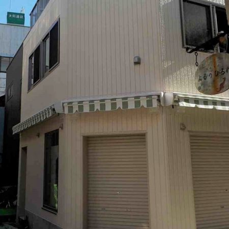 東京都杉並区｜電動式オーニングテントの施工事例（店舗・軒先）